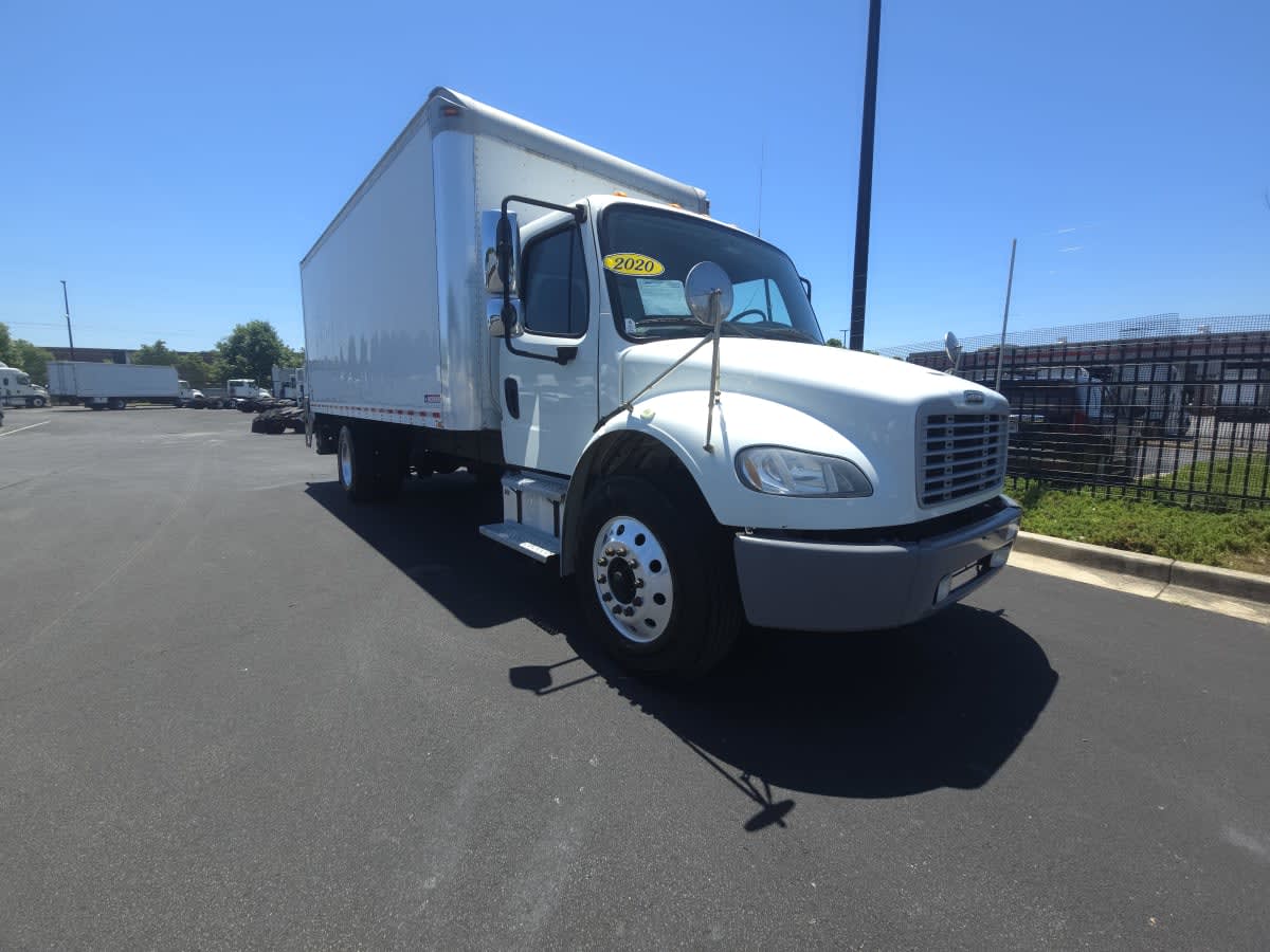 2020 Freightliner M2 106 in Atlanta, GA — photo 3