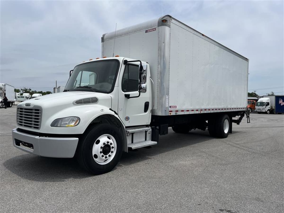 2020 Freightliner M2 106