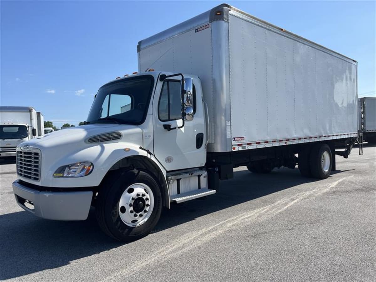 2020 Freightliner M2 106