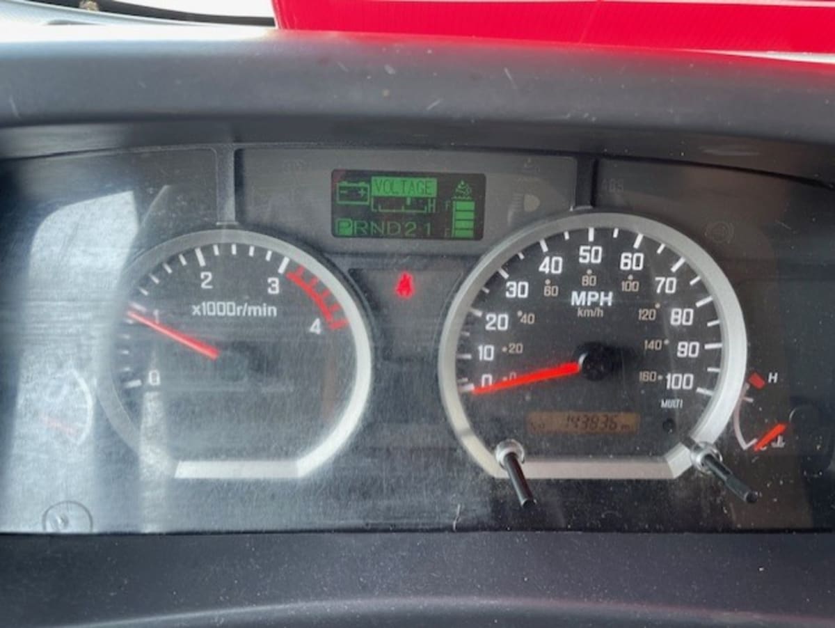 2019 Isuzu NQR in Farmingdale, NY — photo 11