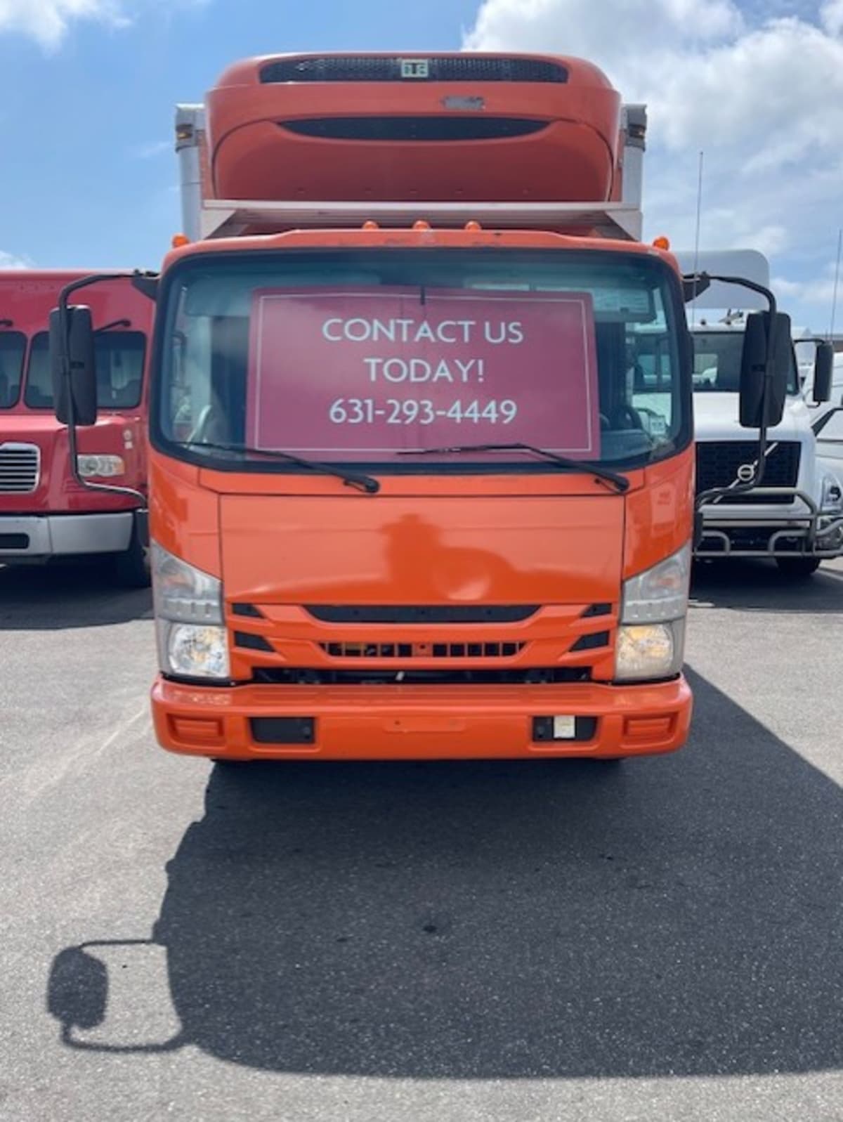 2019 Isuzu NQR in Farmingdale, NY — photo 2