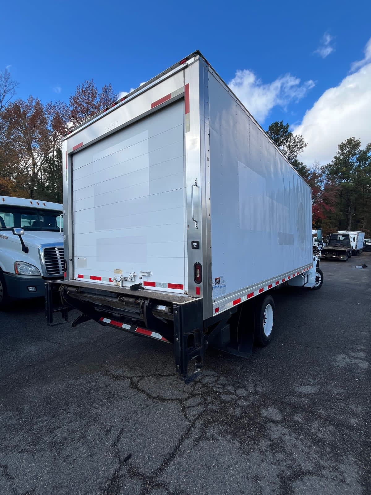 2020 Freightliner M2 106 in Ashland, VA — photo 4