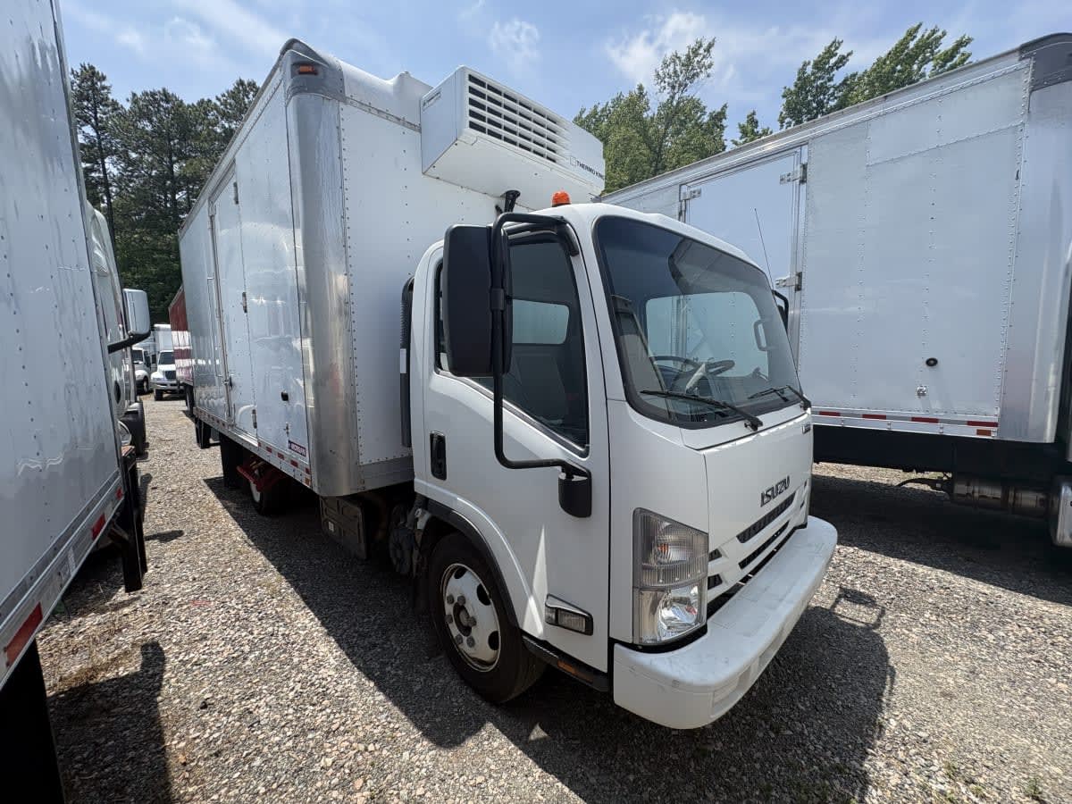 2019 Isuzu NRR in Ashland, VA — photo 3