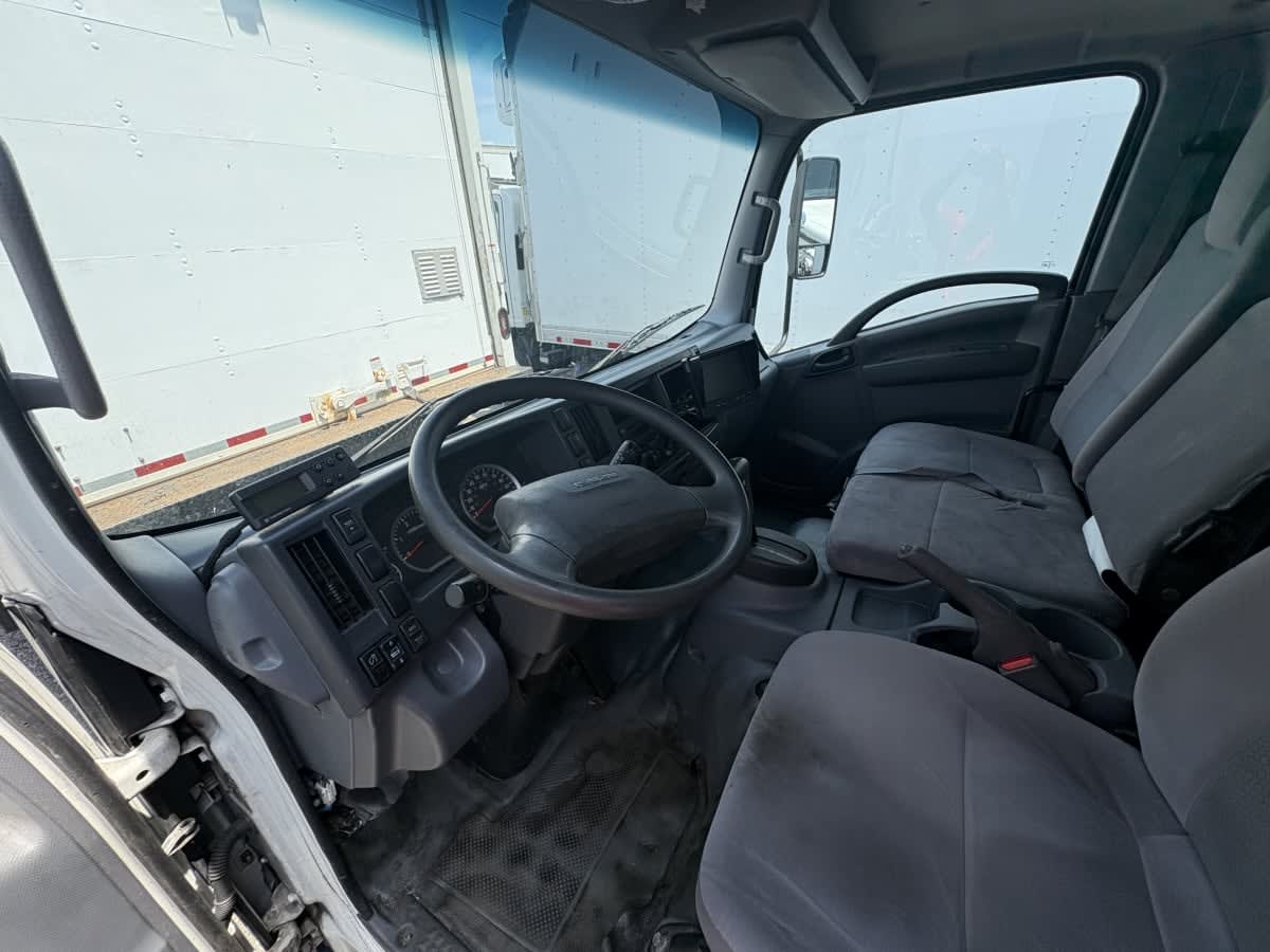 2019 Isuzu NRR in Ashland, VA — photo 8