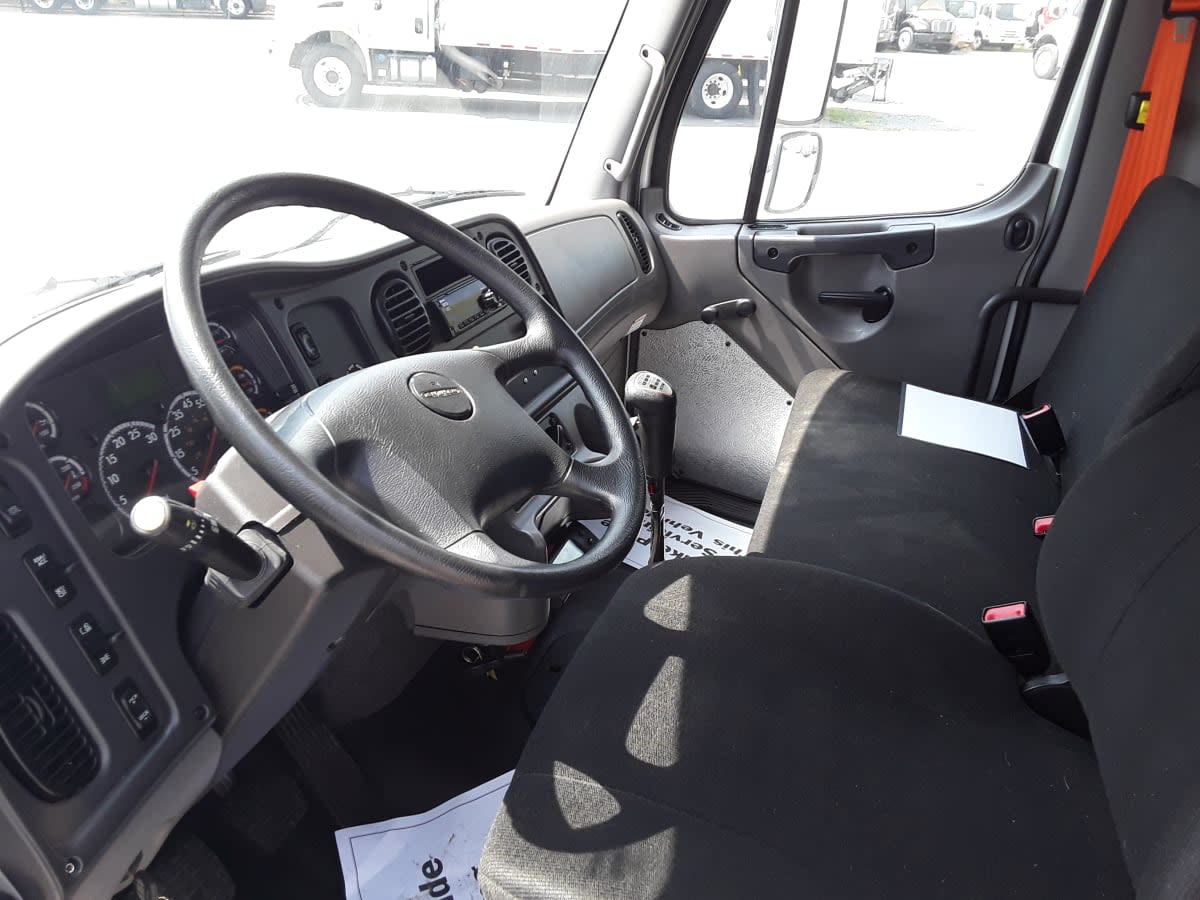 2020 Freightliner M2 106 in Charlotte, NC — photo 8