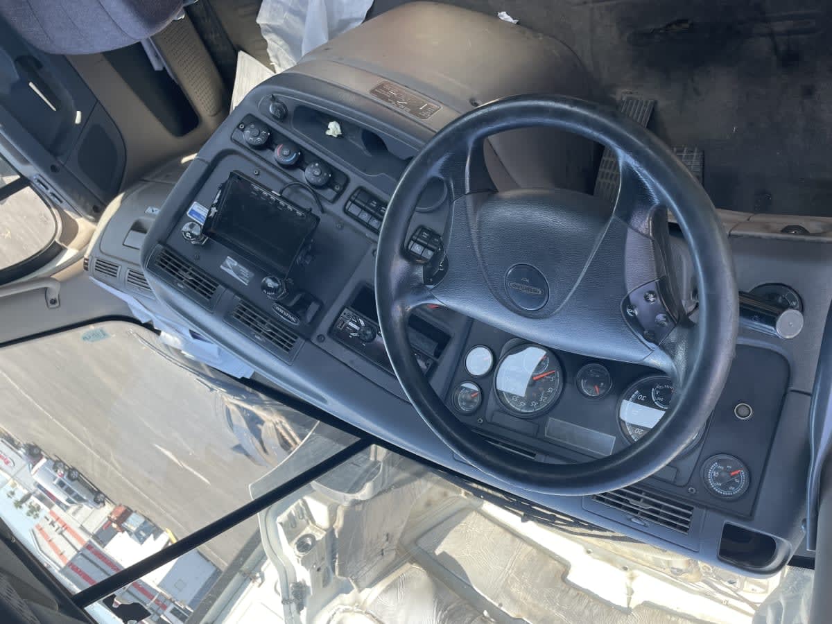 2020 Freightliner Cascadia in West Sacramento, CA — photo 7