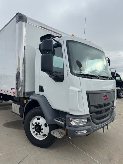 2024 Peterbilt 220EV in GRETNA, NE — photo 11