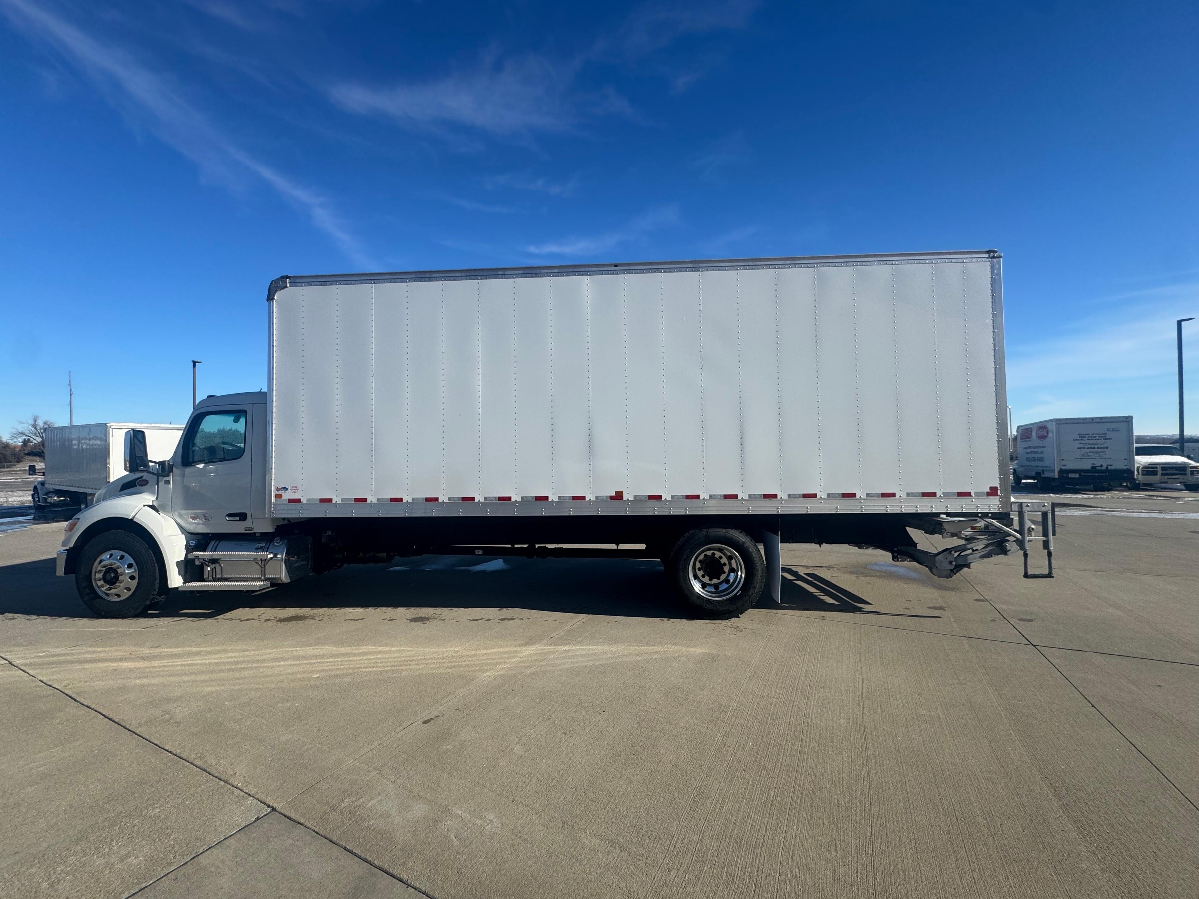 2025 Peterbilt 536 in DES MOINES, IA — photo 4