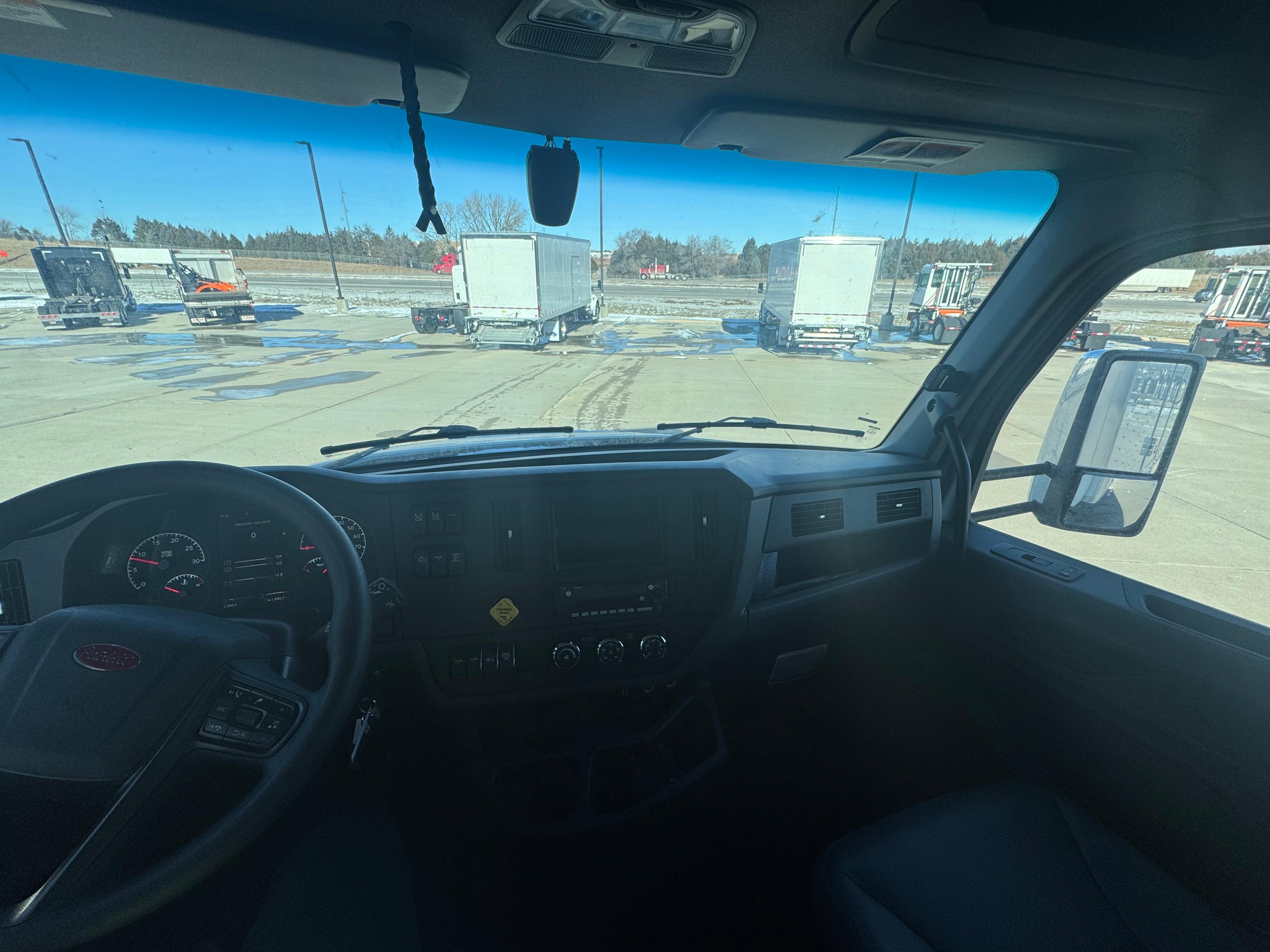 2025 Peterbilt 536 in DES MOINES, IA — photo 8