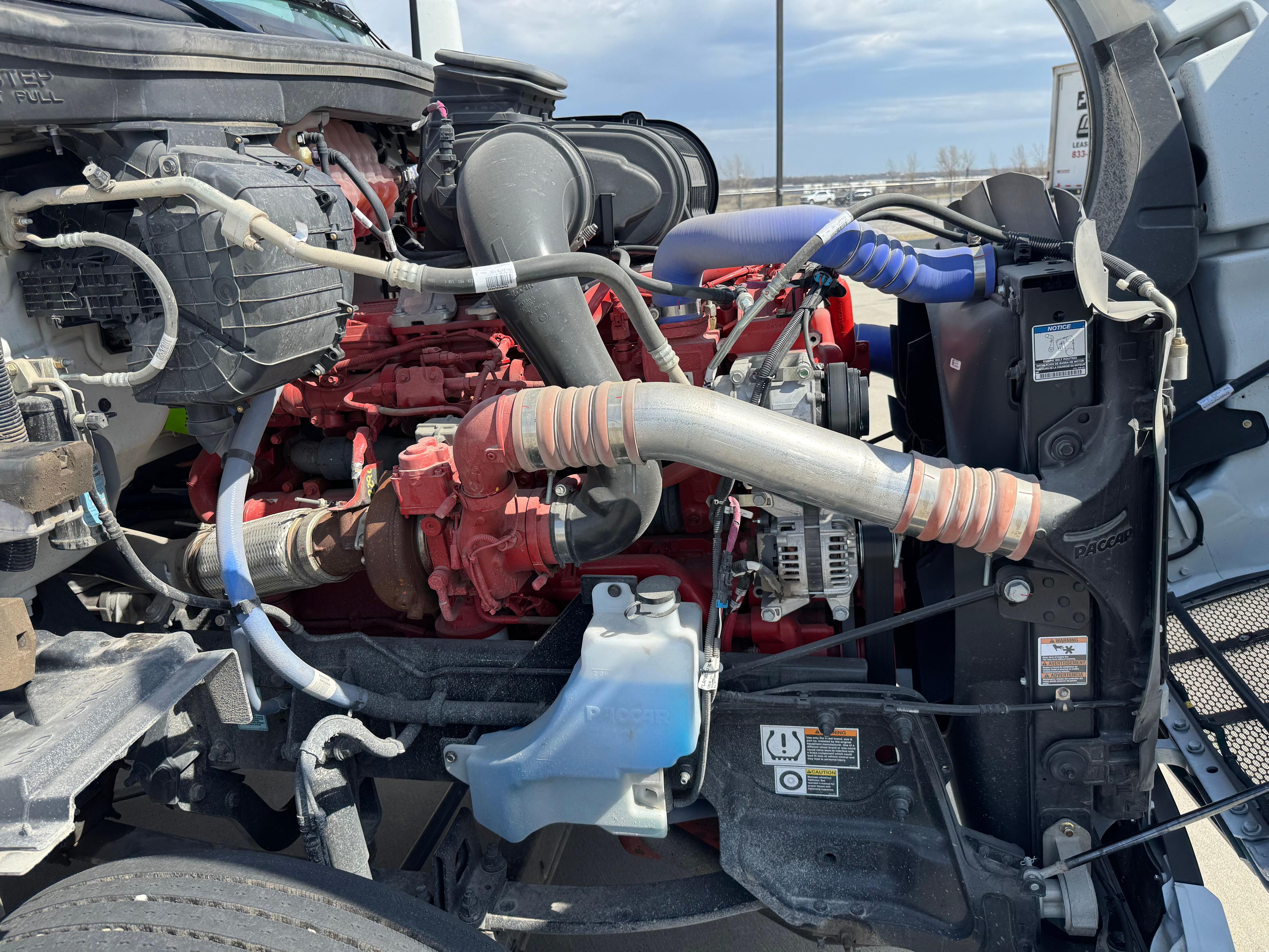 2025 Peterbilt 579 in GRETNA, NE — photo 10