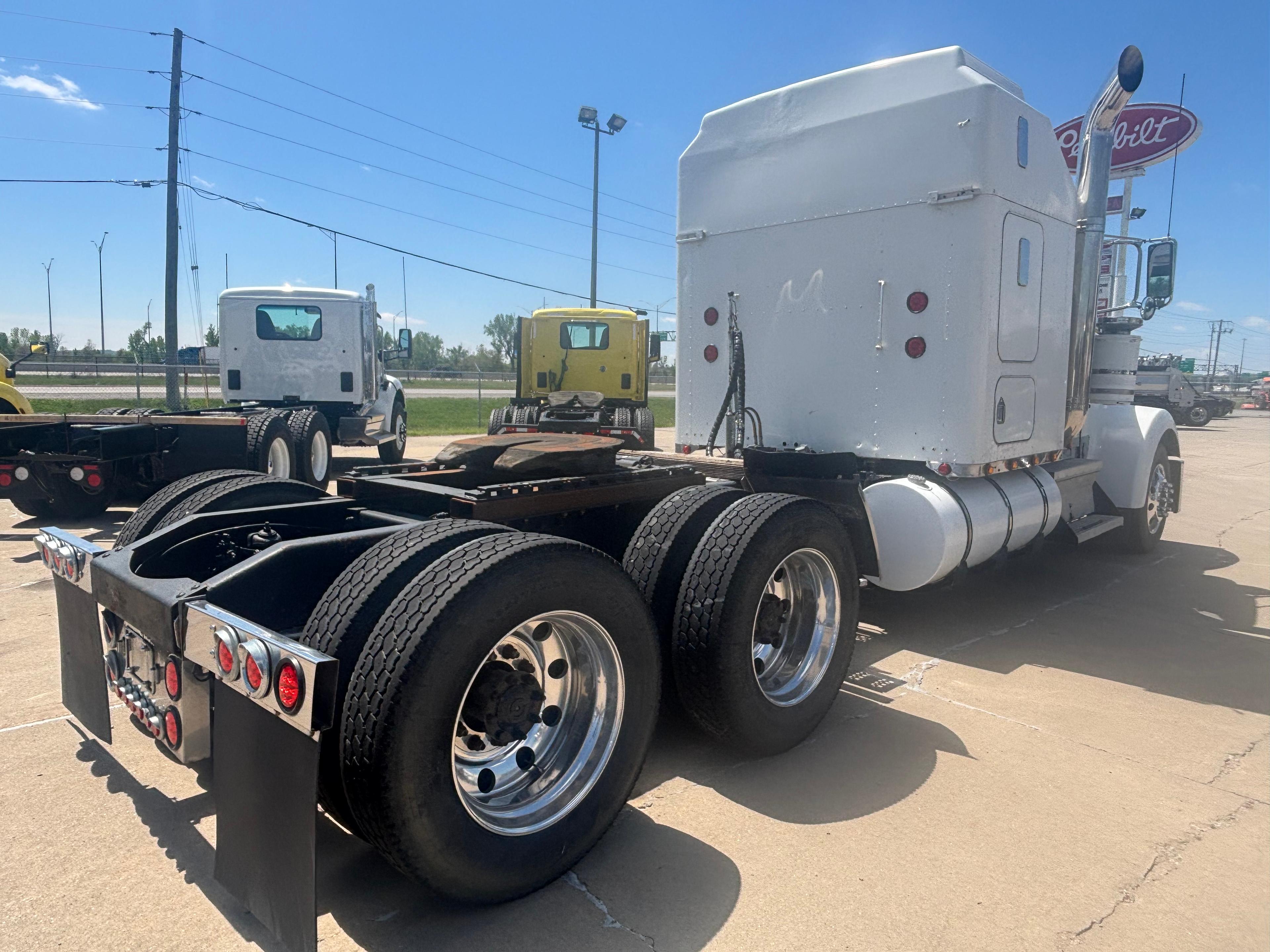 1993 Kenworth W900 in COUNCIL BLUFFS, IA — photo 6