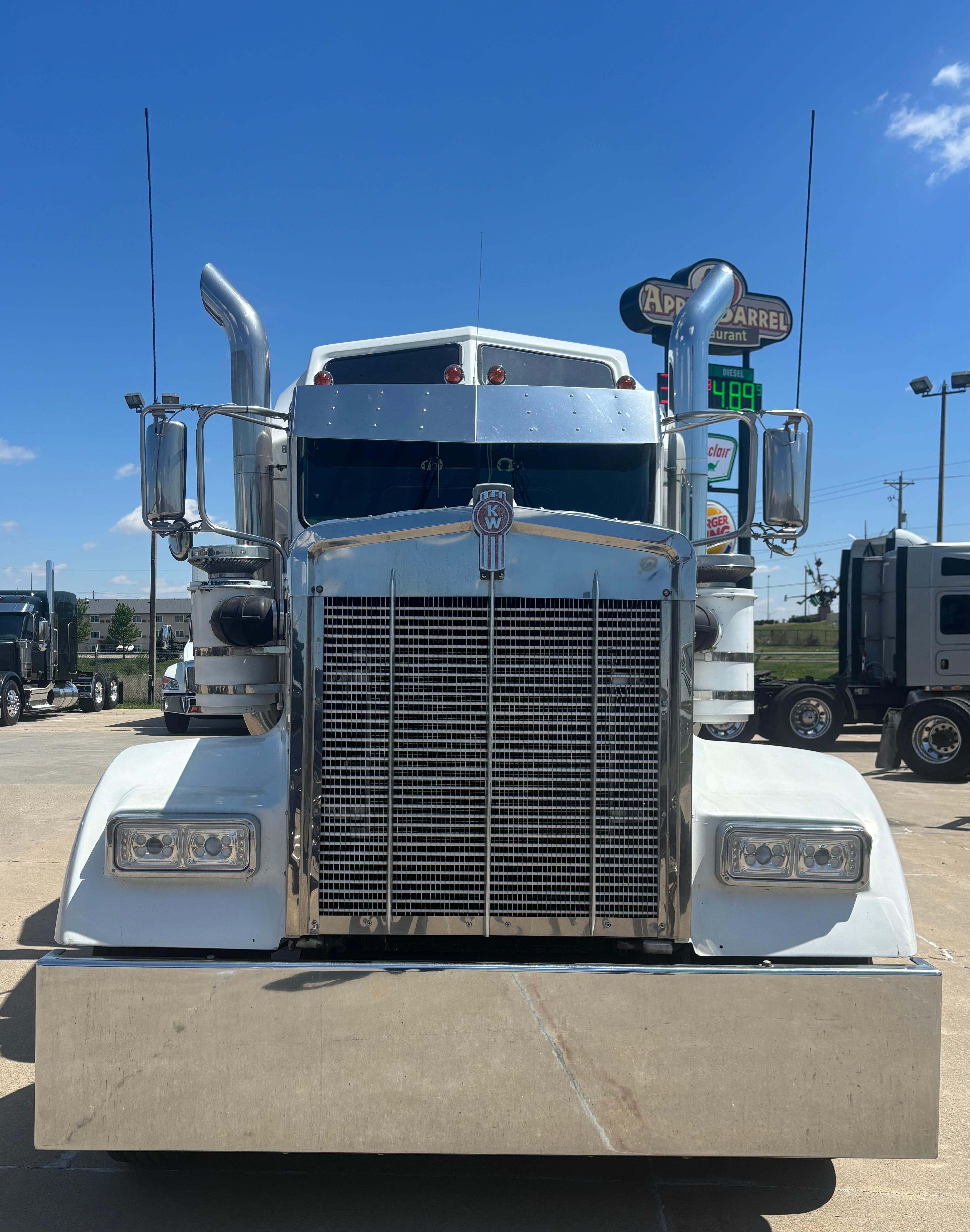 1993 Kenworth W900 in COUNCIL BLUFFS, IA — photo 8
