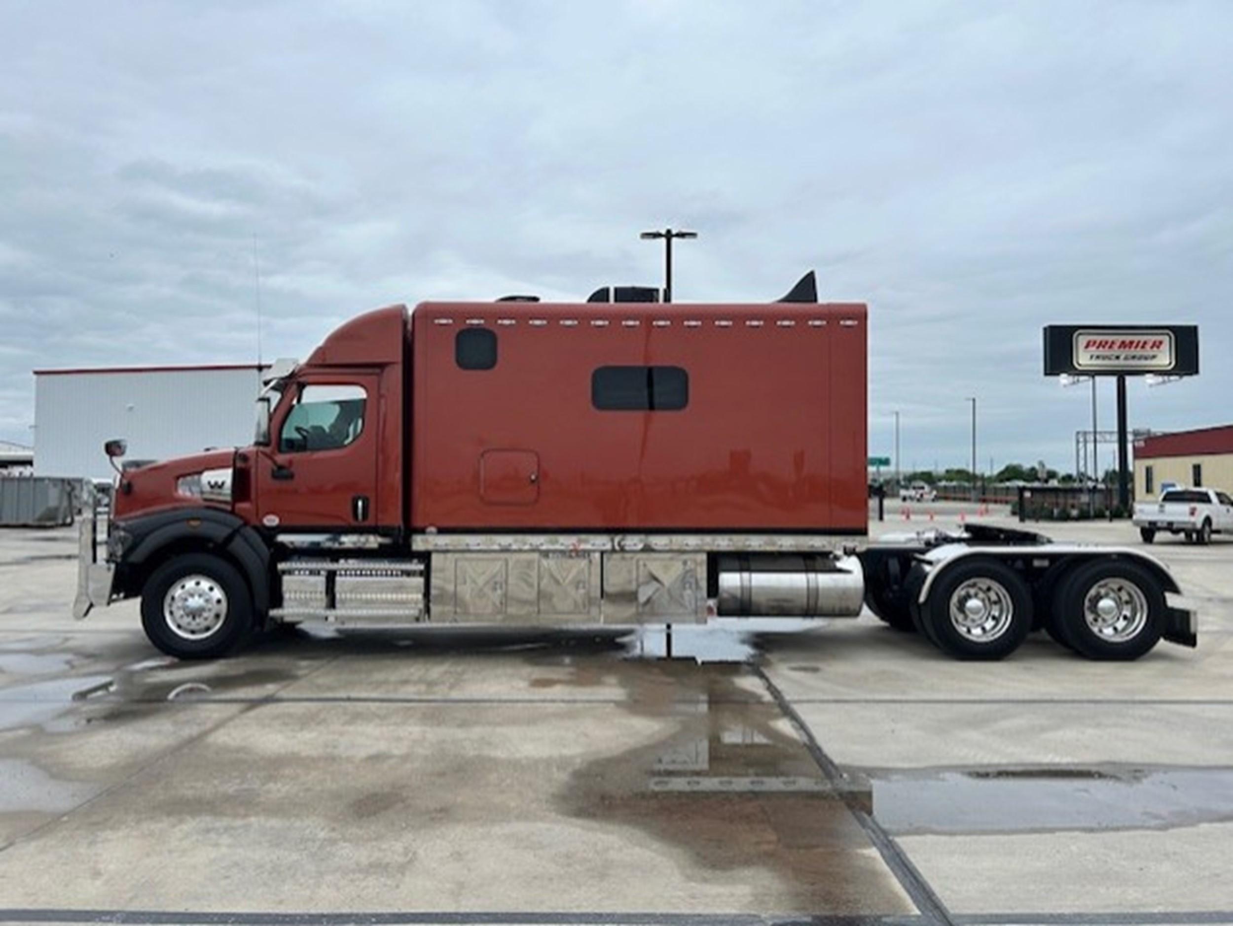 2025 Western Star — photo 2