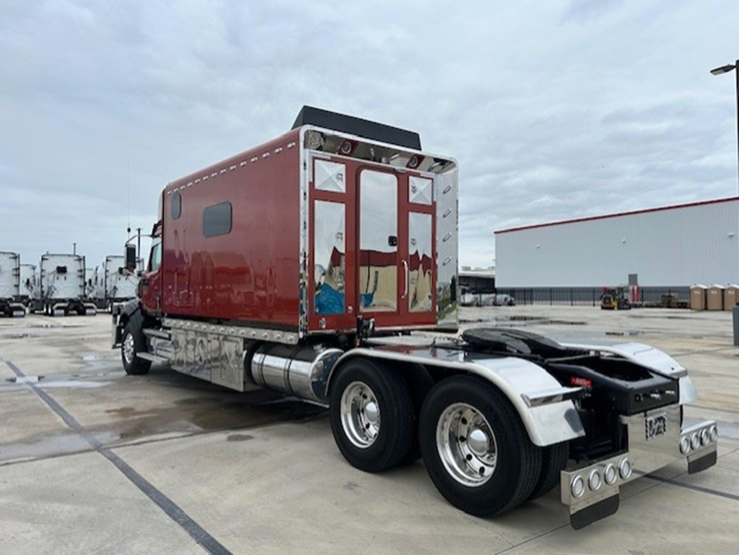 2025 Western Star — photo 3