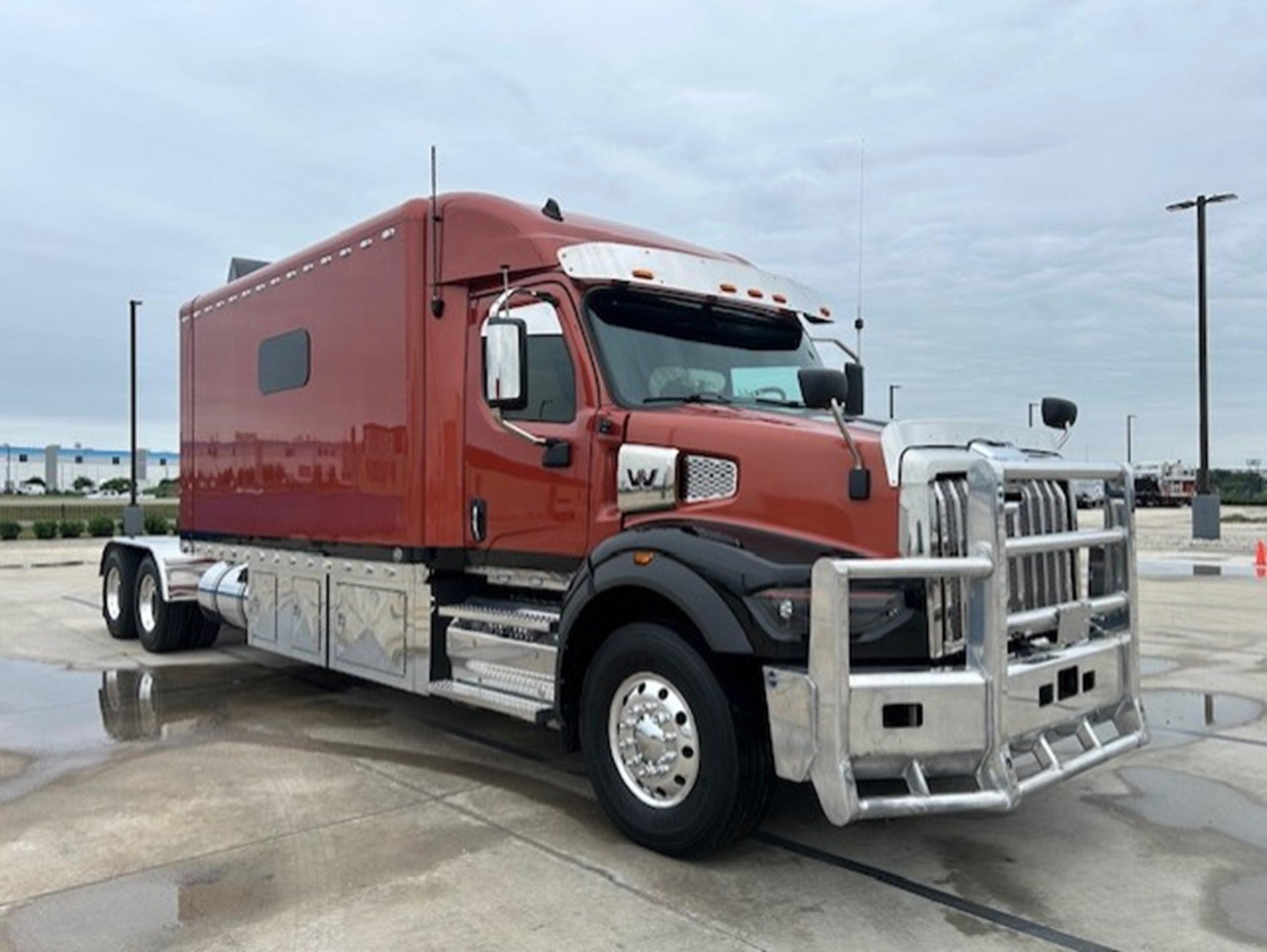 2025 Western Star — photo 6