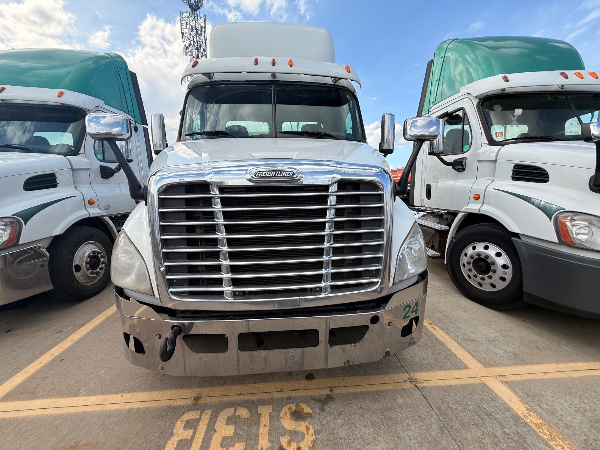 2013 Freightliner — photo 2