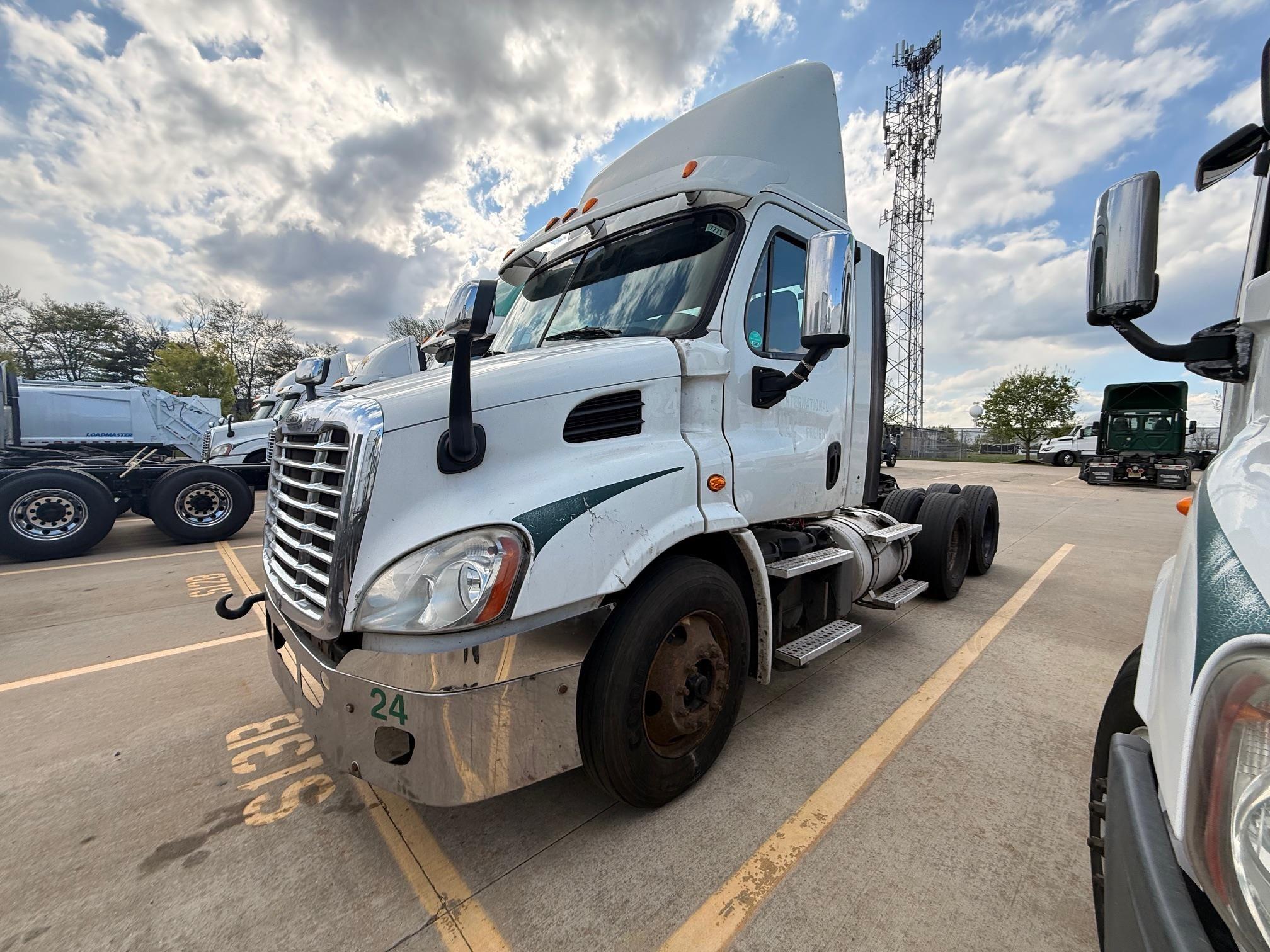 2013 Freightliner — photo 3