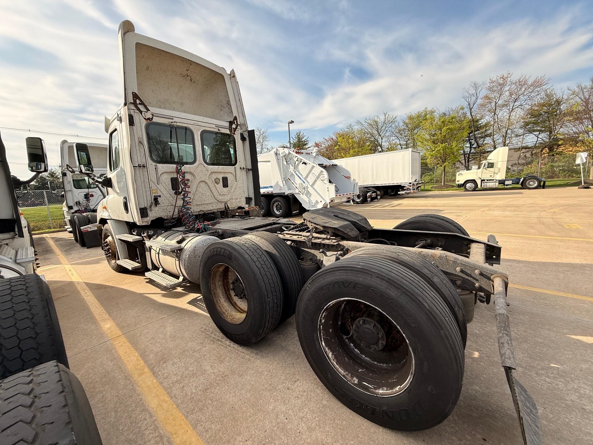2013 Freightliner — photo 2