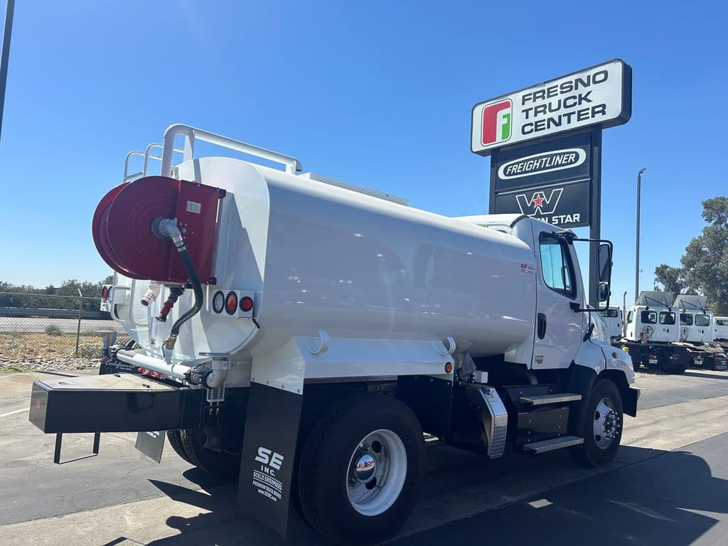 2024 Freightliner in Fresno, CA — photo 2