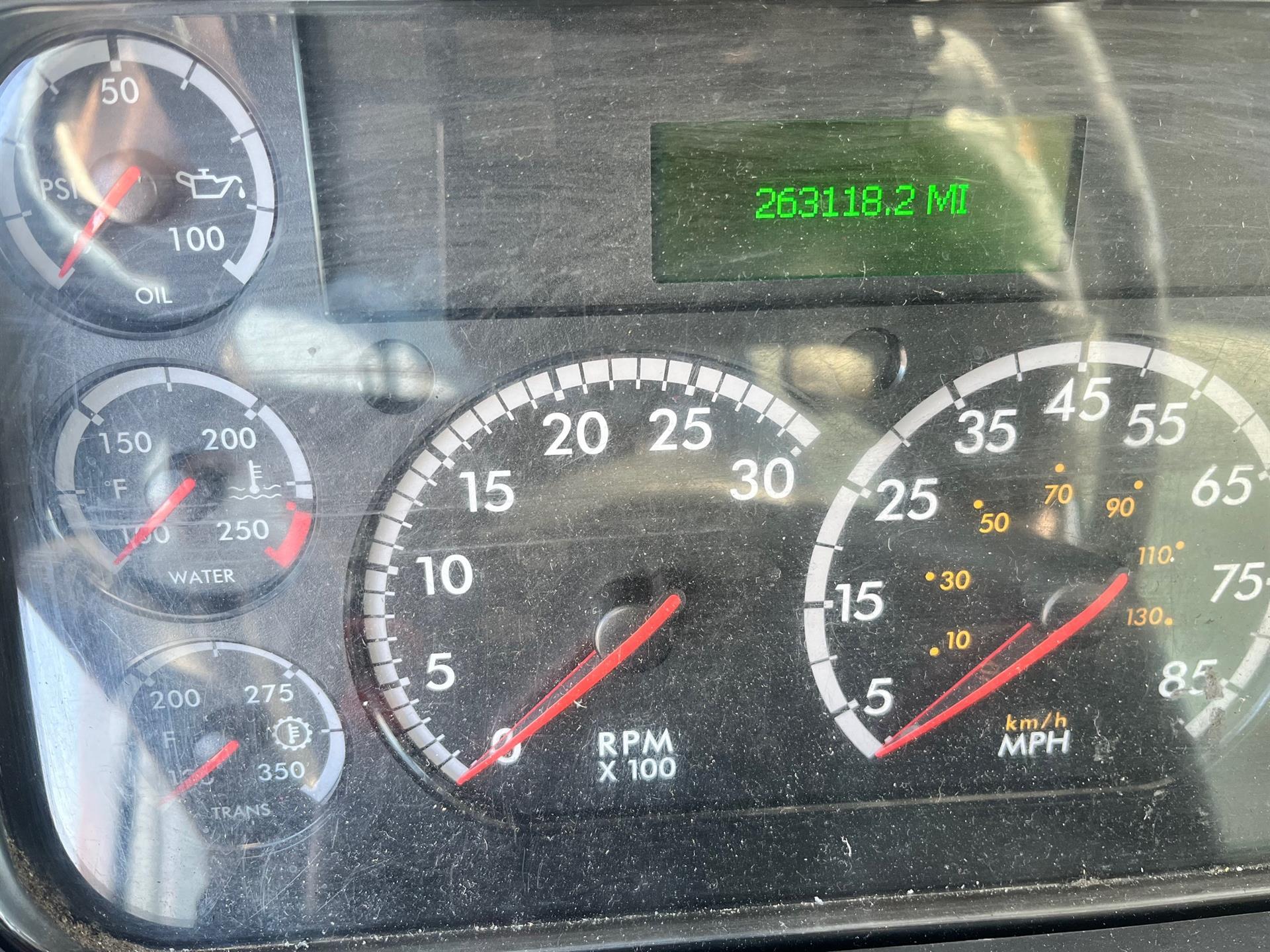 2022 Freightliner M2 106 in Inver Grove Heights, MN — photo 3