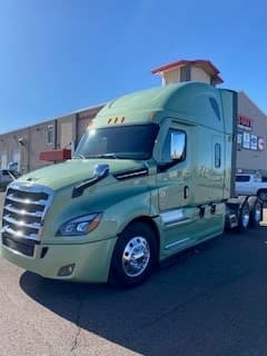 2025 Freightliner Cascadia