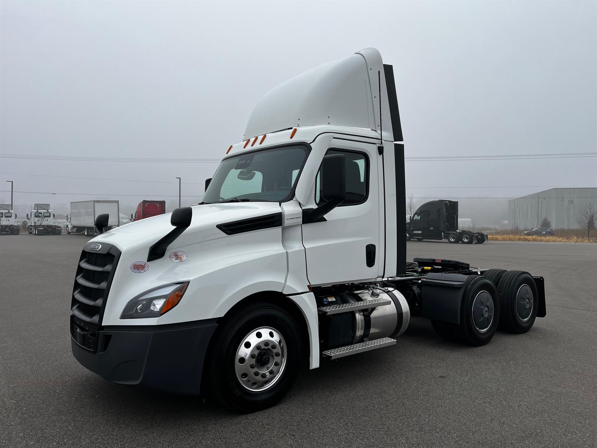 2026 Freightliner Cascadia in Inver Grove Heights, MN — photo 3