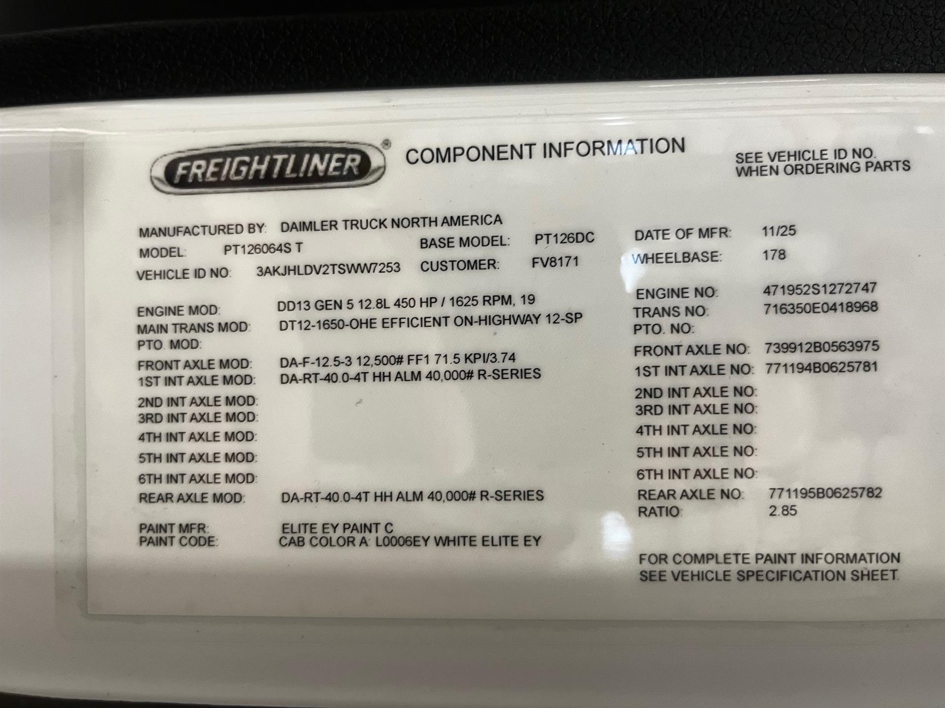 2026 Freightliner Cascadia in Inver Grove Heights, MN — photo 10
