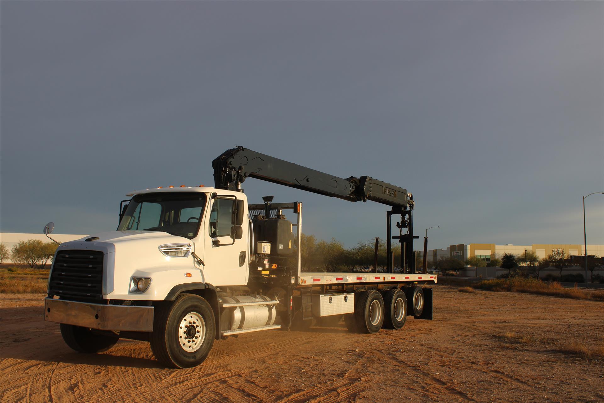 2016 Freightliner 114SD in Marshfield, WI — photo 2