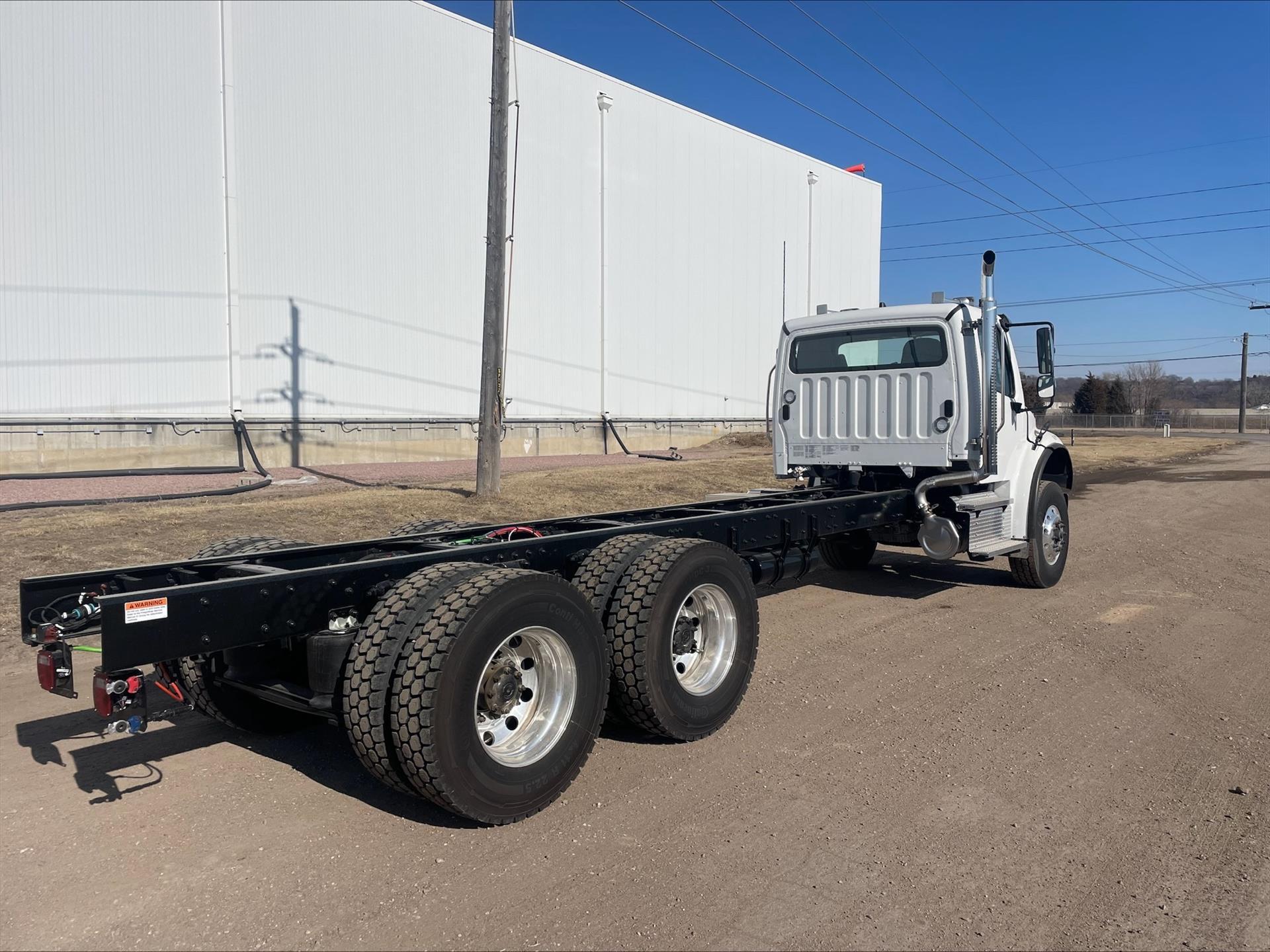 2026 Freightliner M2 106 in Sioux City, IA — photo 5