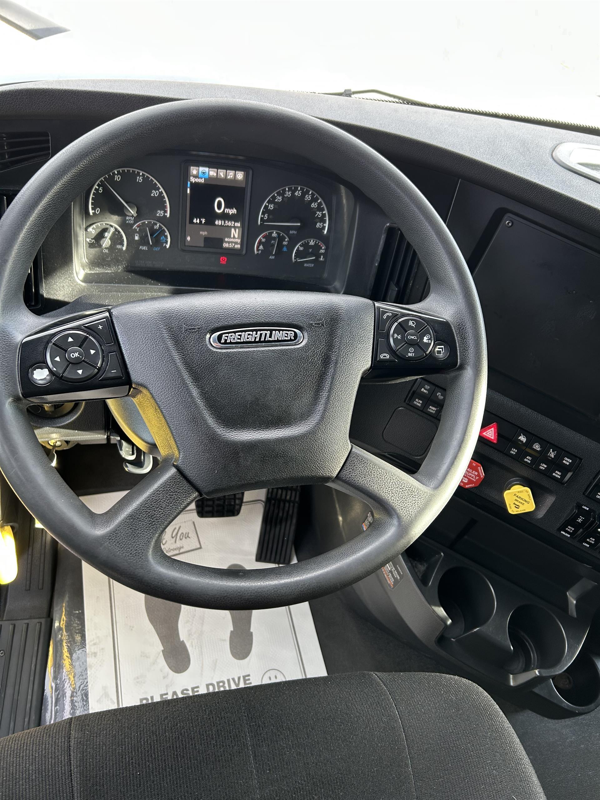 2024 Freightliner Cascadia in Sioux Falls, SD — photo 10