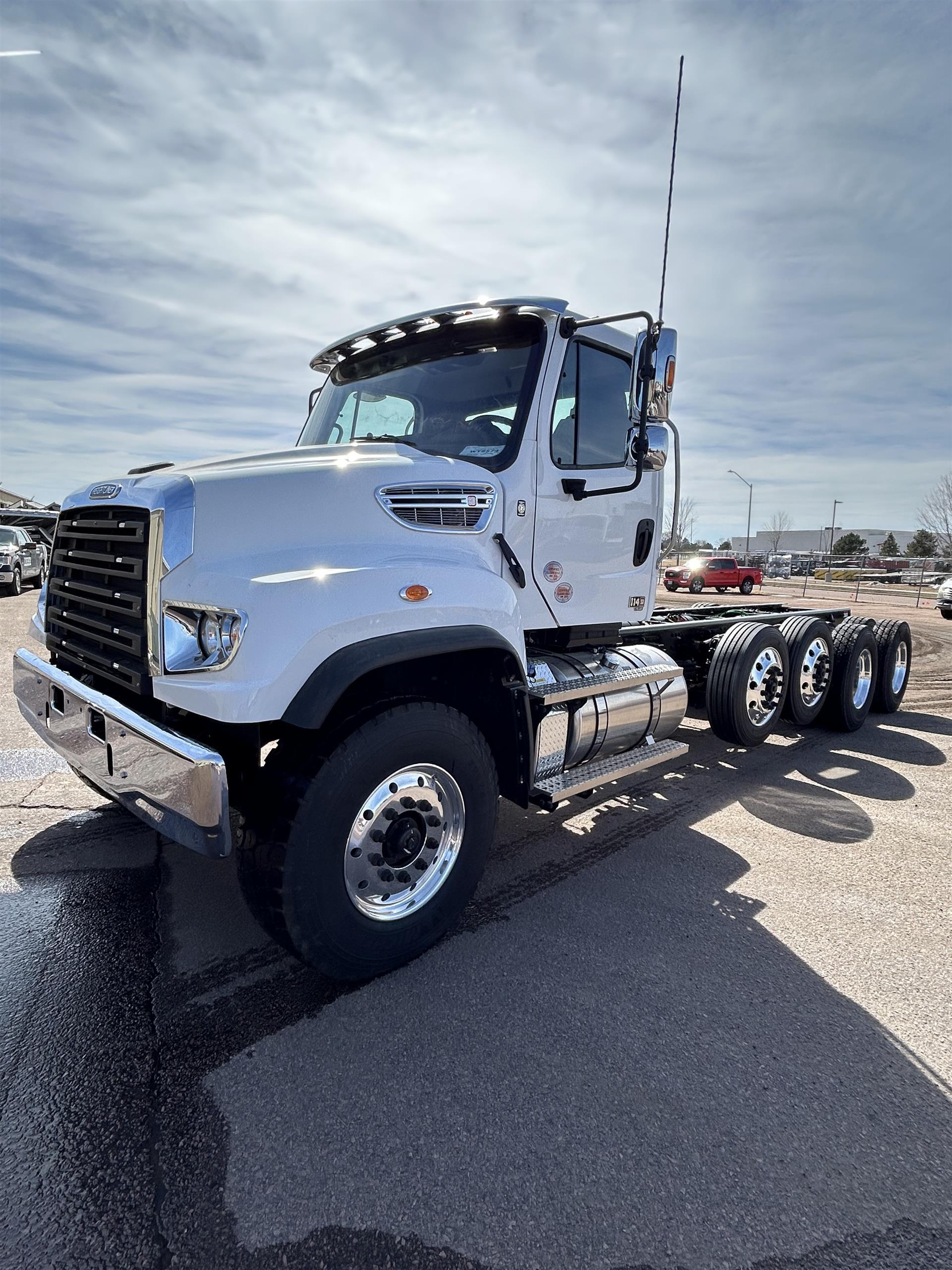 2027 Freightliner 114SD in Sioux Falls, SD — photo 2