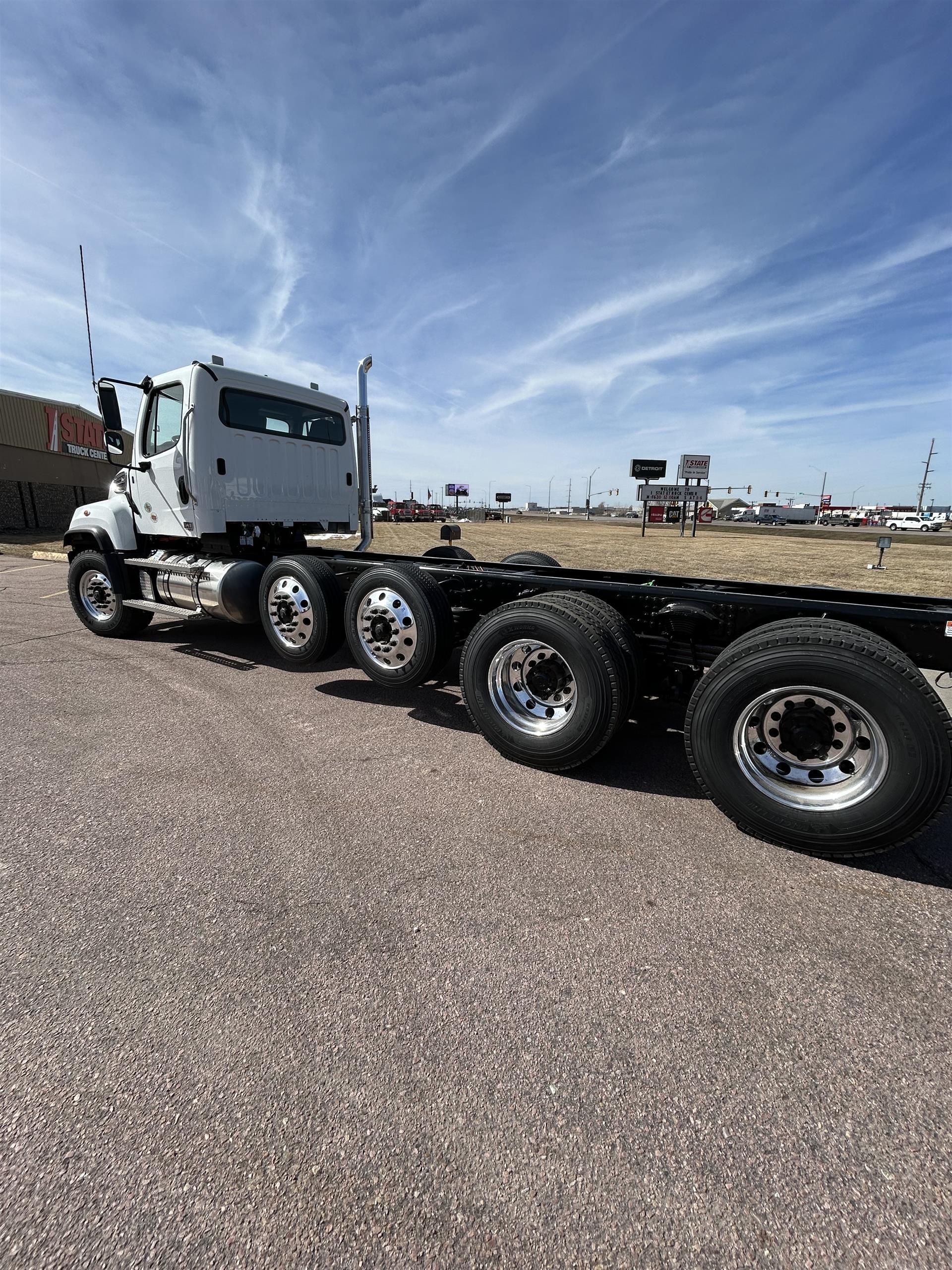 2027 Freightliner 114SD in Sioux Falls, SD — photo 8