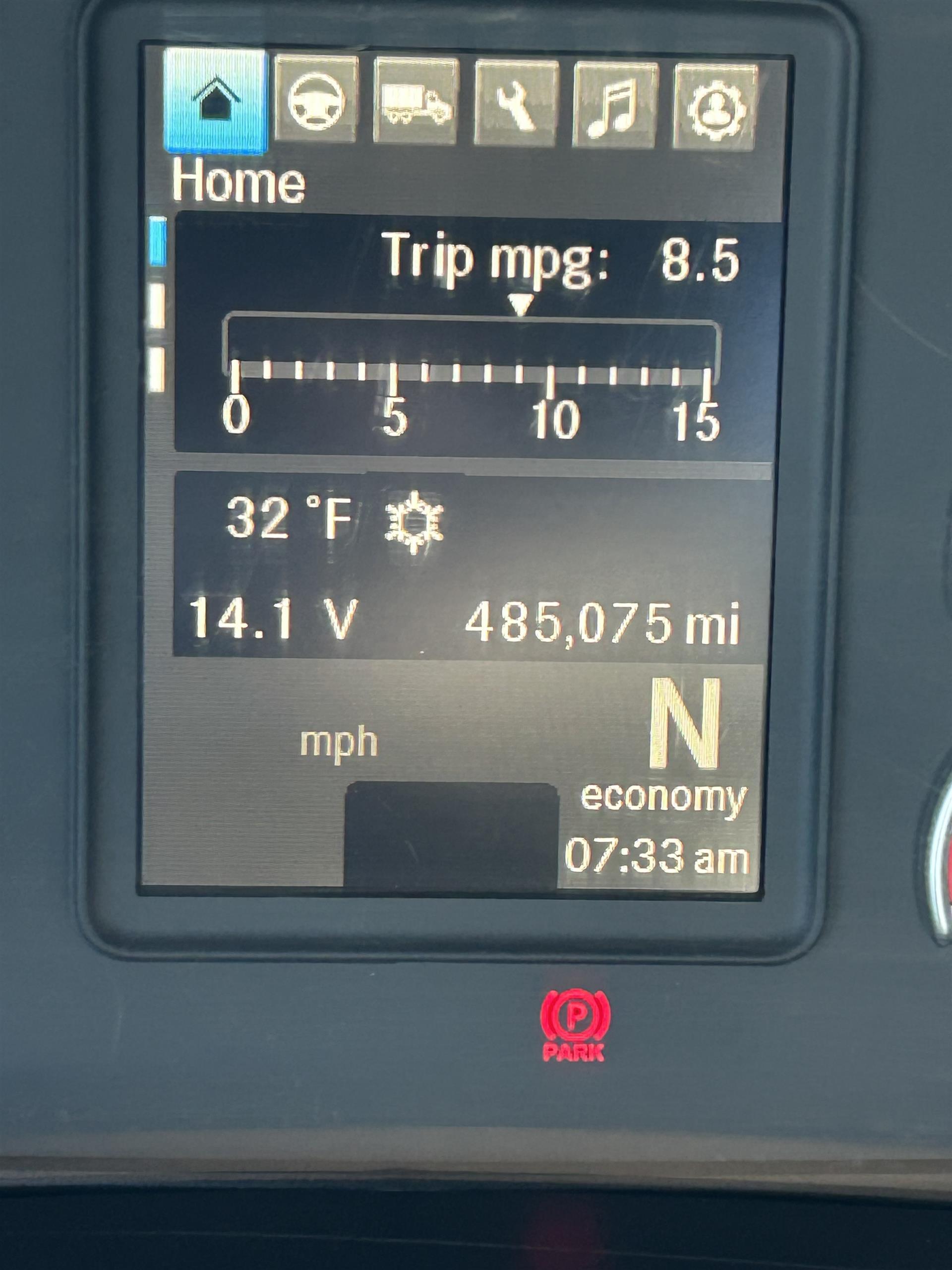 2019 Freightliner Cascadia in Inver Grove Heights, MN — photo 11