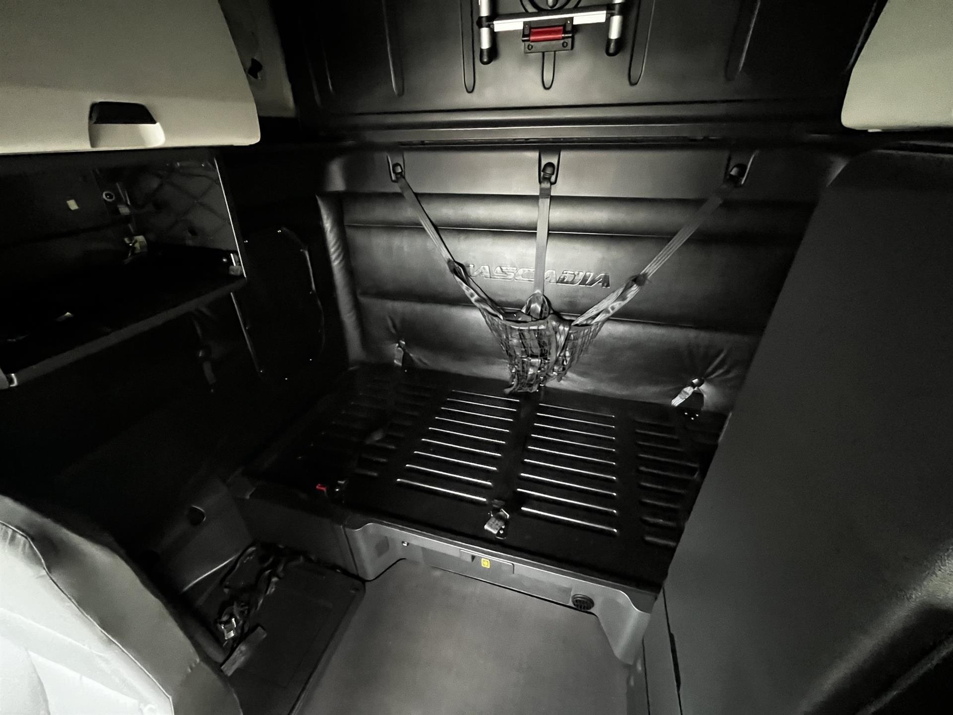 2024 Freightliner Cascadia in Inver Grove Heights, MN — photo 14