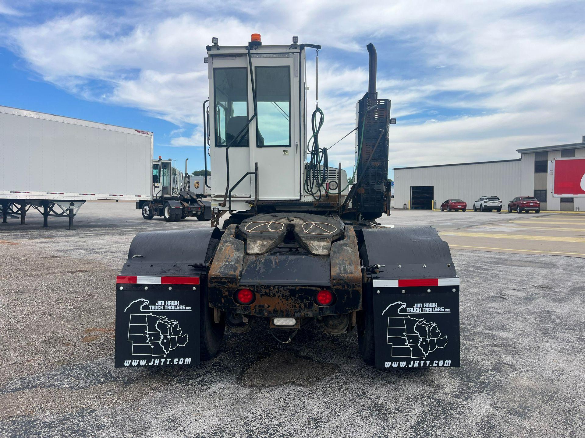 2018 Autocar in Council Bluffs, IA — photo 4