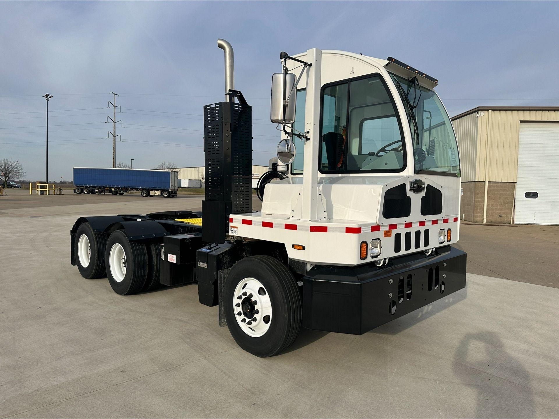 2023 Autocar in Council Bluffs, IA — photo 6