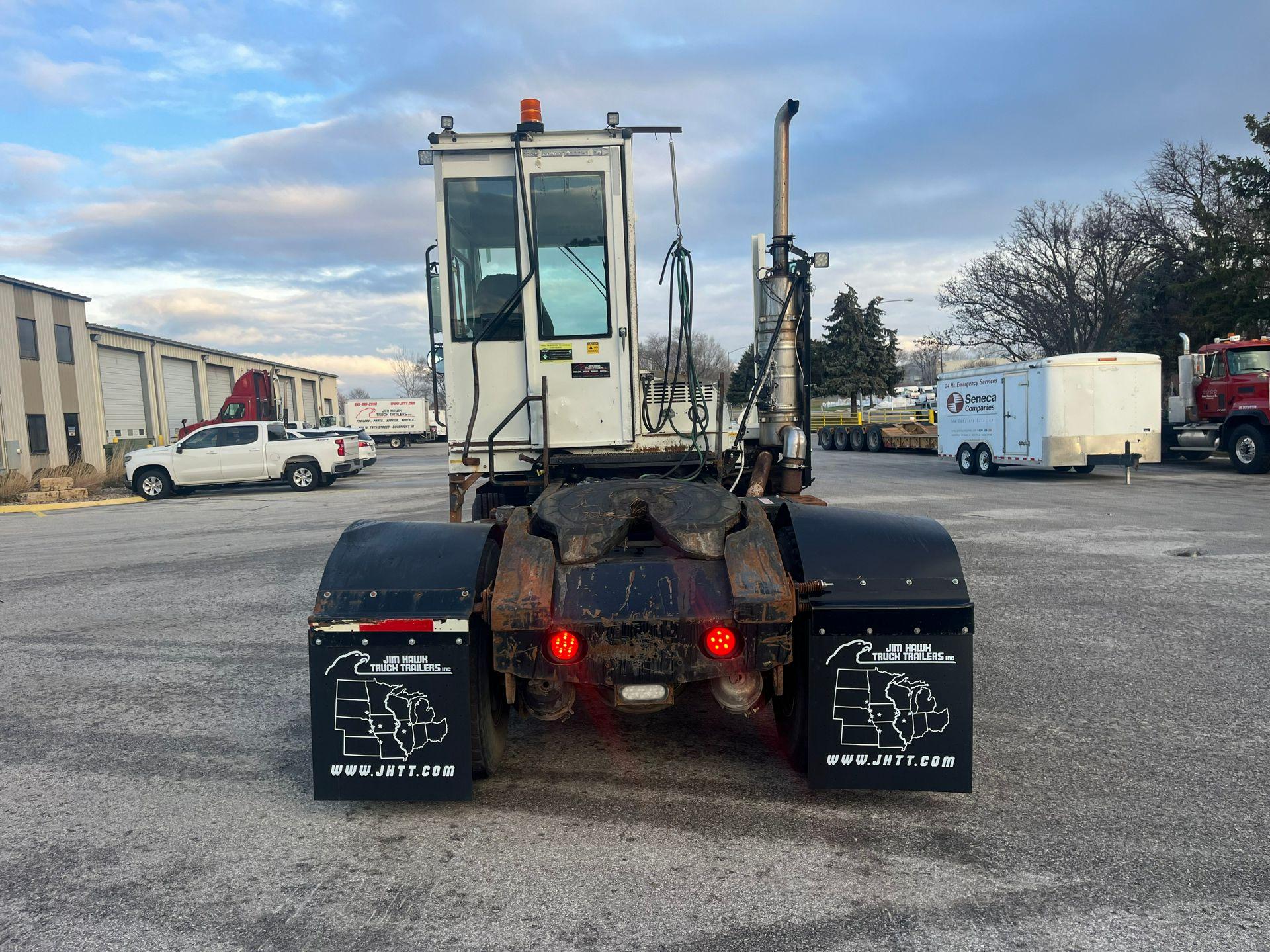 2018 Autocar in Council Bluffs, IA — photo 4