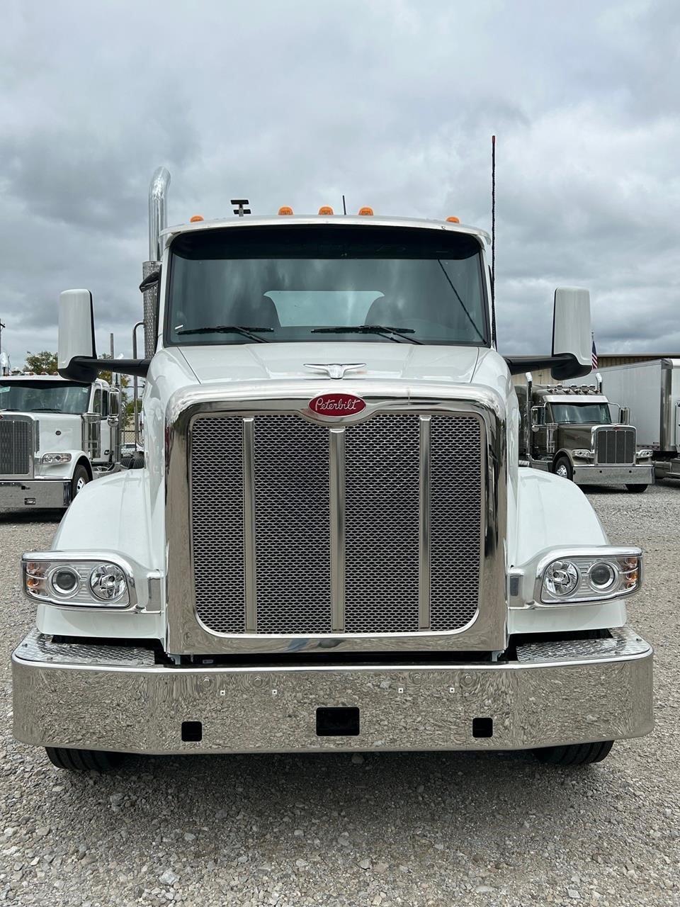 2025 Peterbilt 567 in Canton, OH — photo 6