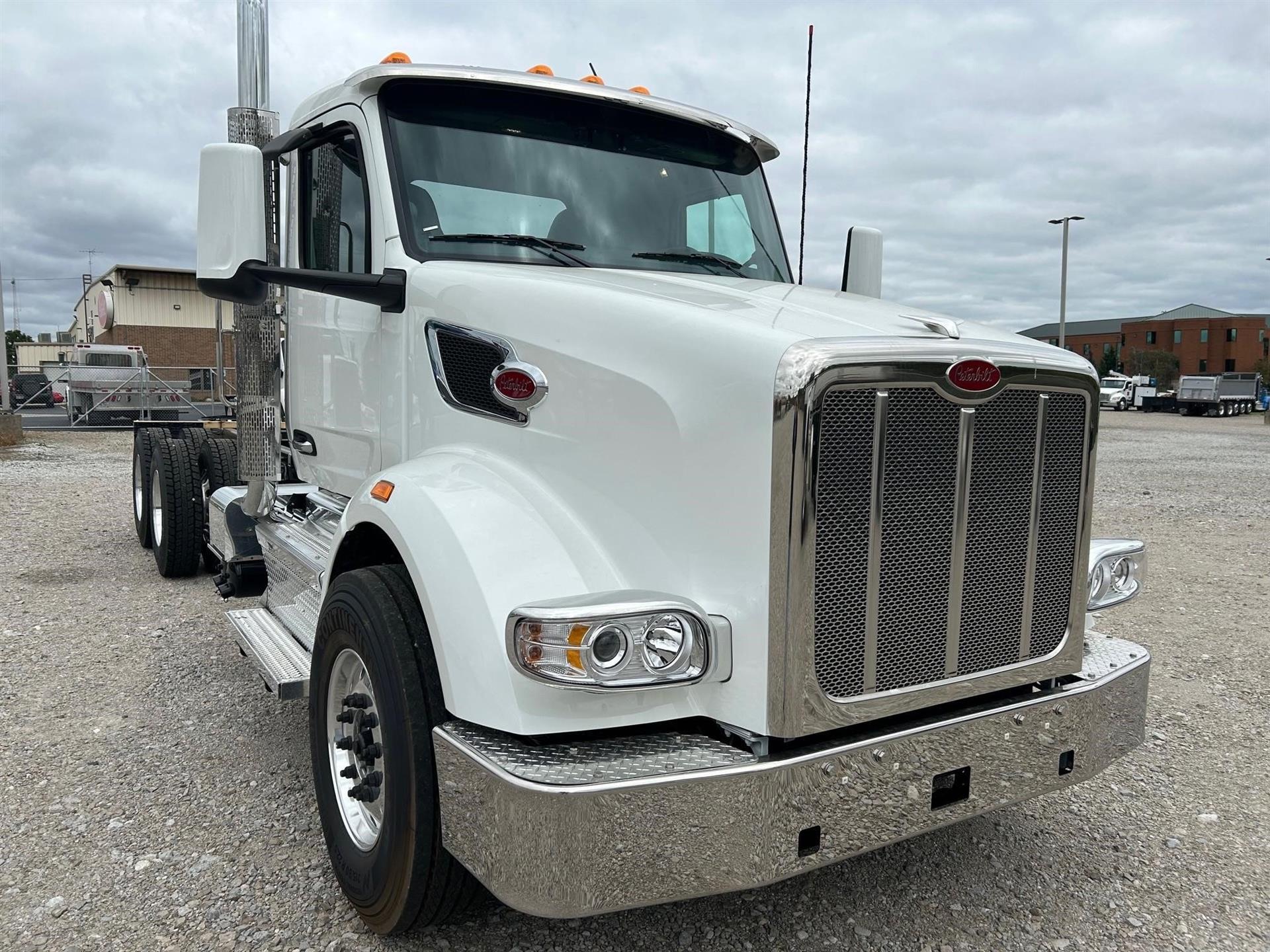2025 Peterbilt 567 in Canton, OH — photo 5