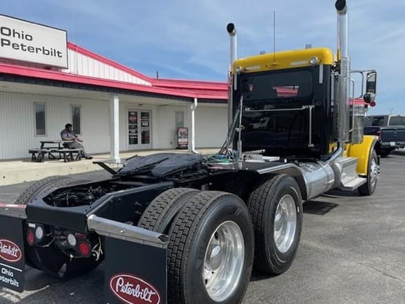 2022 Peterbilt 389 in Lima, OH — photo 5