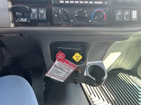 2024 Peterbilt 389 in Grove City, OH — photo 18