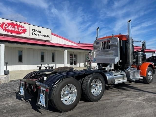 2023 Peterbilt 389 in Lima, OH — photo 4
