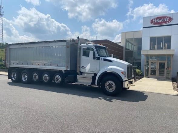 2021 Kenworth T880
