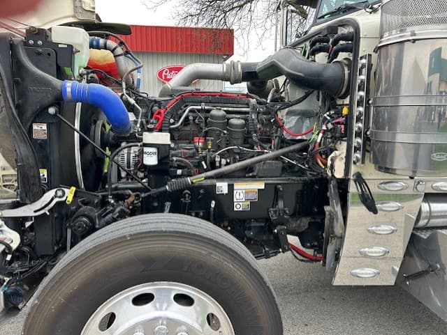 2022 Peterbilt 389 in Zanesville, OH — photo 10