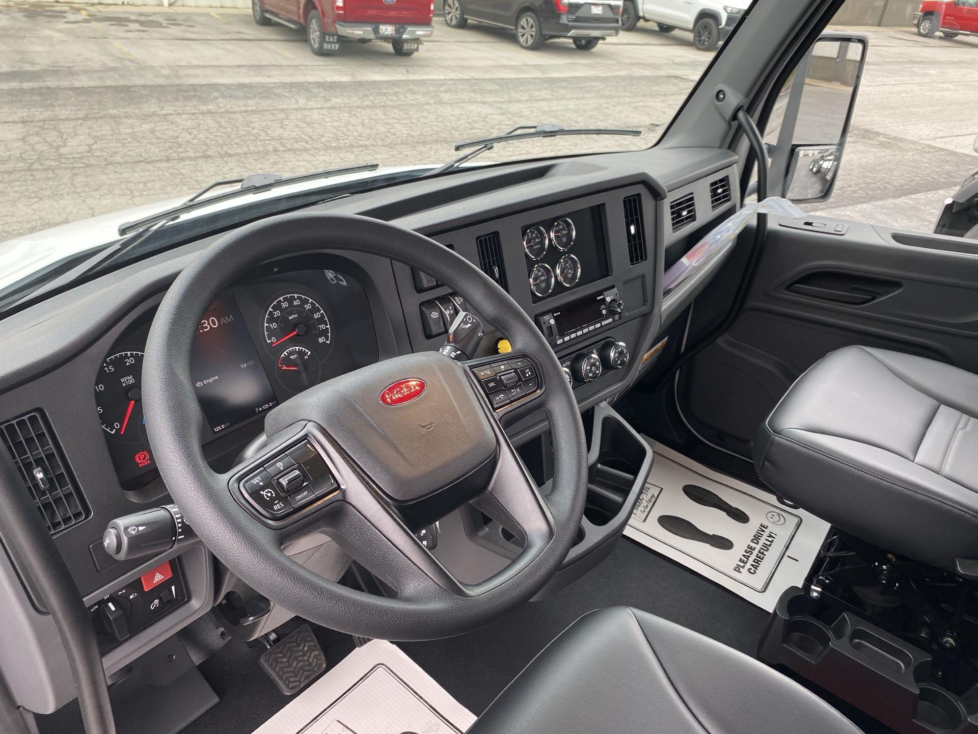 2025 Peterbilt 536 in Findlay, OH — photo 8