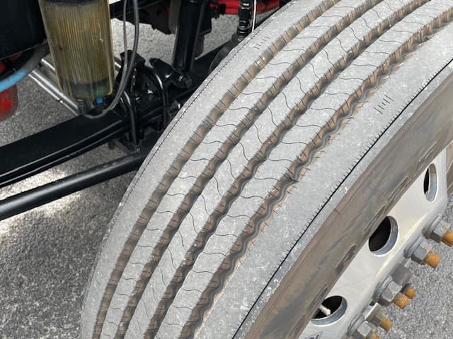 2021 Peterbilt 579 in Lima, OH — photo 9