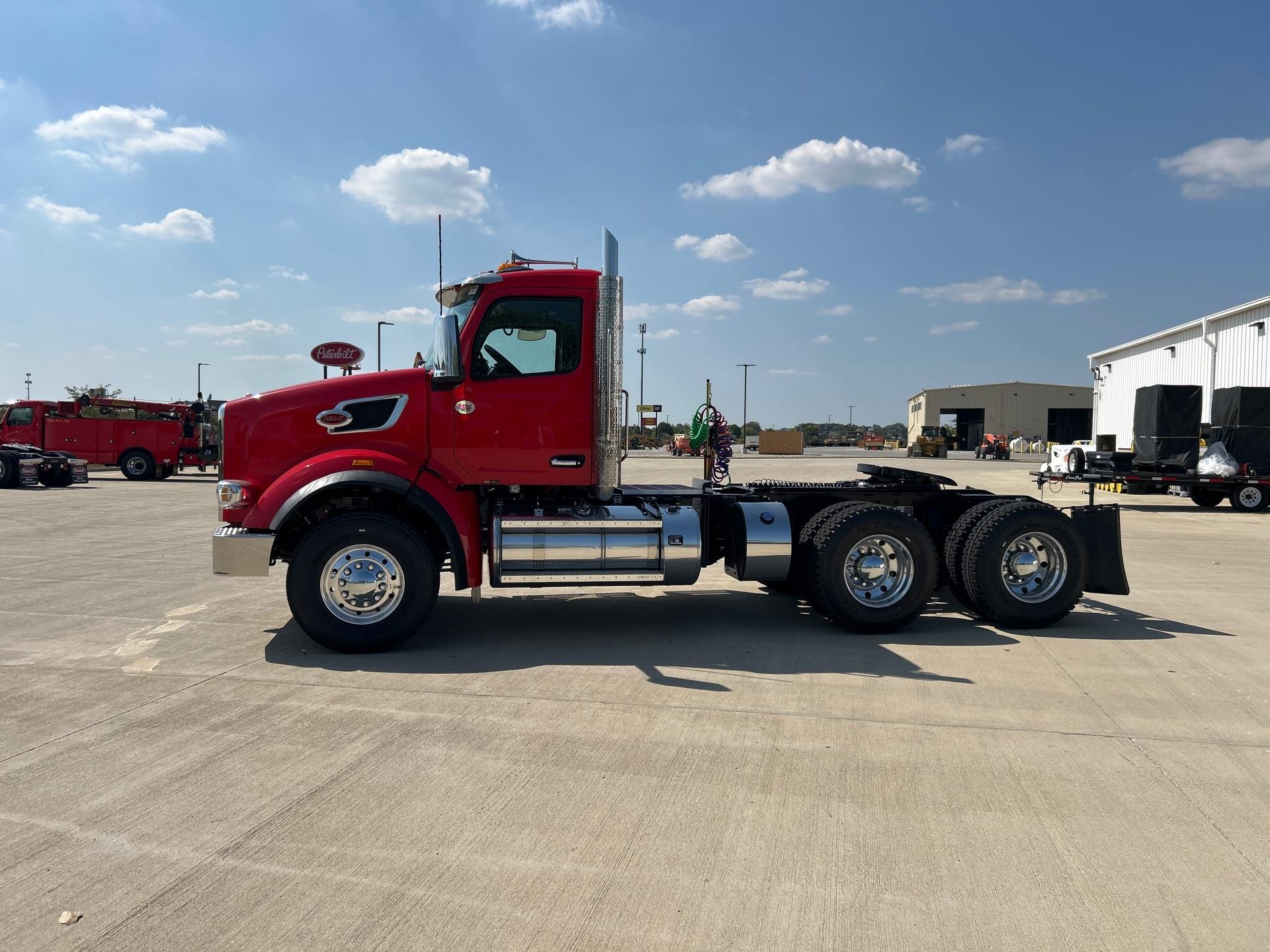 2026 Peterbilt 567 in Grove City, OH — photo 3