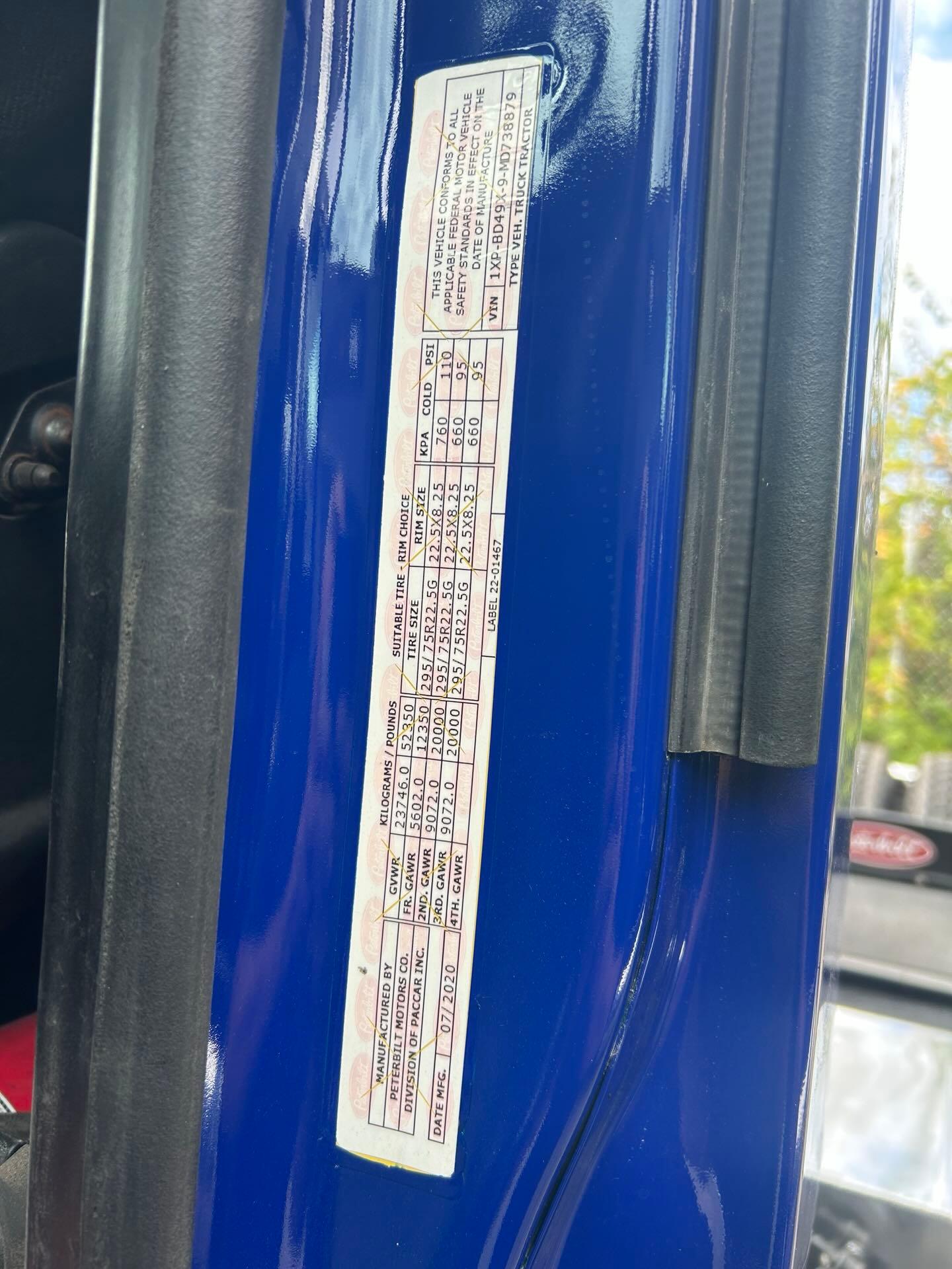 2021 Peterbilt 579 in Canton, OH — photo 22