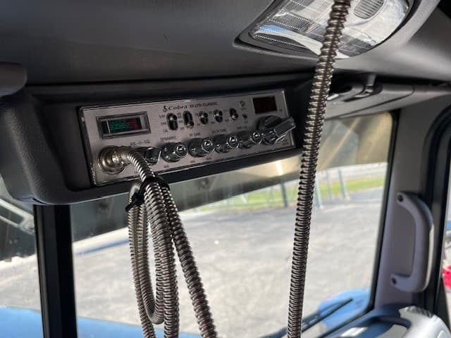 2022 Peterbilt 389 in Lima, OH — photo 15