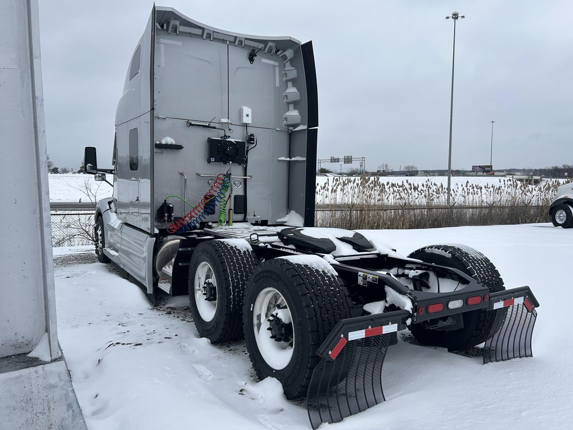 2026 Peterbilt 579 in Youngstown, OH — photo 4